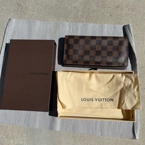 Louis Vuitton vertical wallet